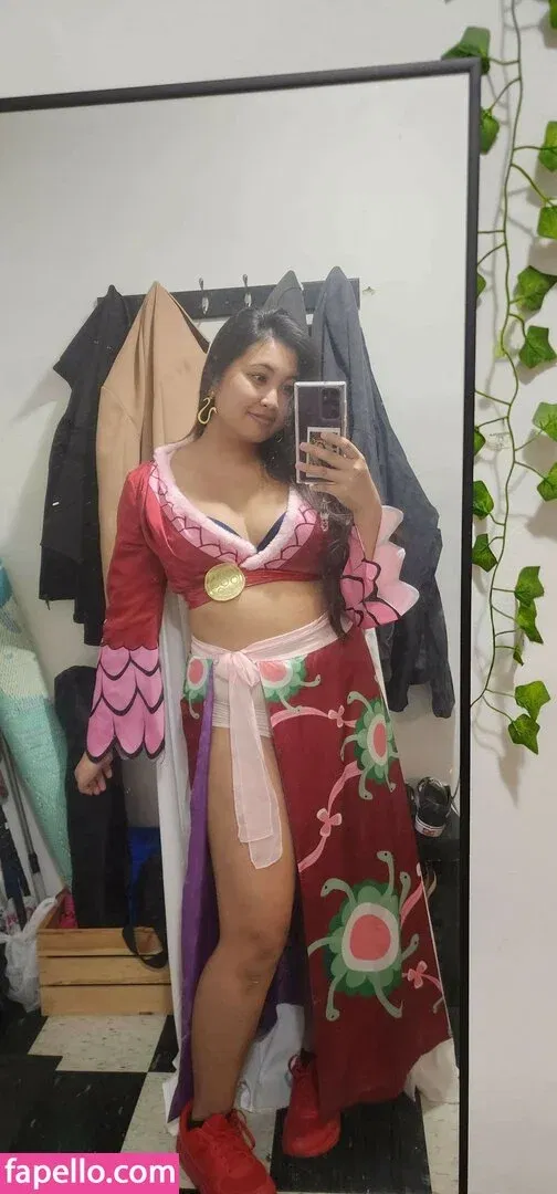 Mistletoad Onlyfans Photo Gallery 