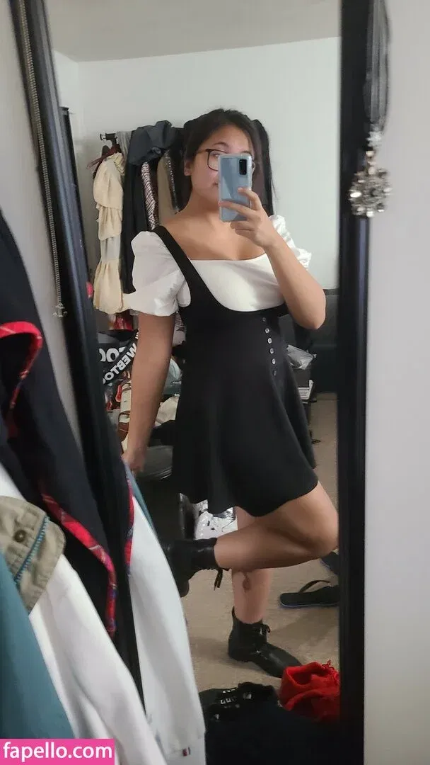 Mistletoad Onlyfans Photo Gallery 