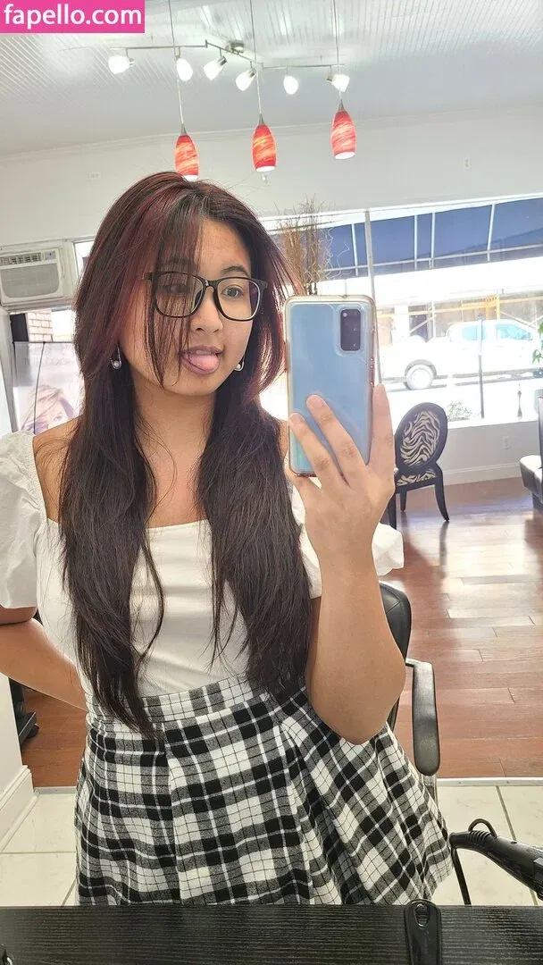 Mistletoad Onlyfans Photo Gallery 