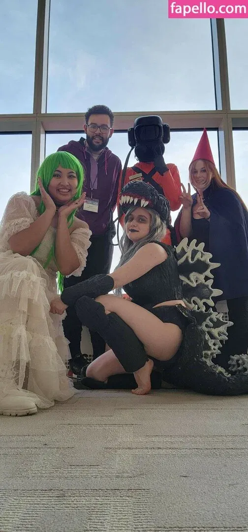 Mistletoad Onlyfans Photo Gallery 