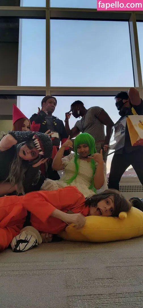 Mistletoad Onlyfans Photo Gallery 