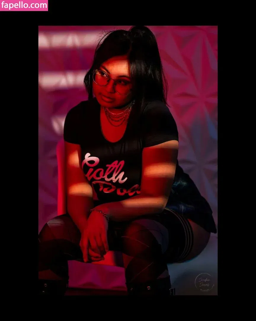 Mistletoad Onlyfans Photo Gallery 