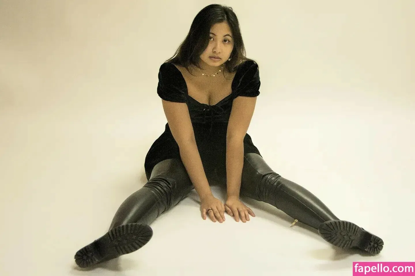 Mistletoad Onlyfans Photo Gallery 