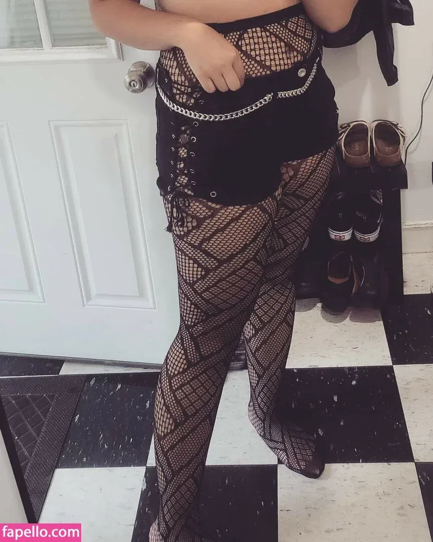 Mistletoad Onlyfans Photo Gallery 