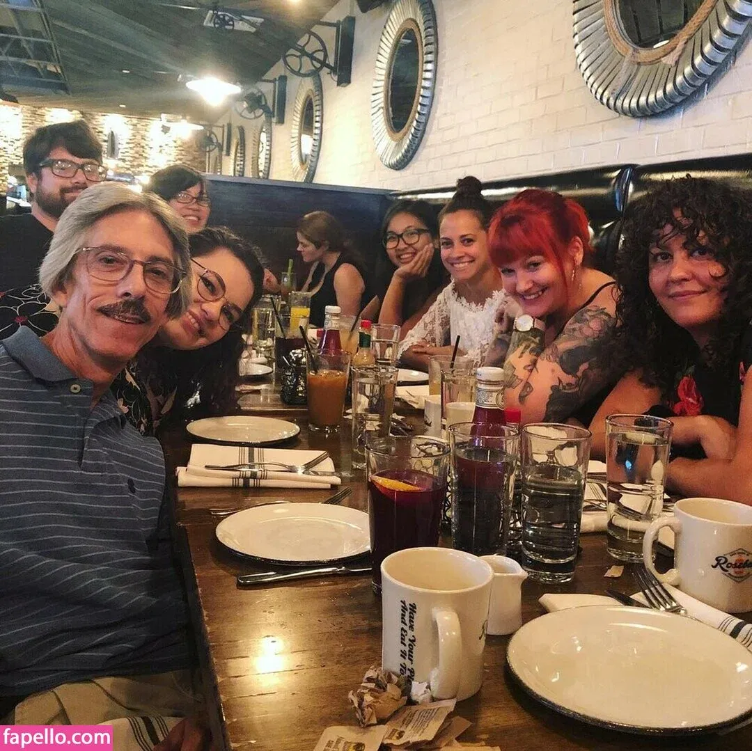 Mistletoad Onlyfans Photo Gallery 