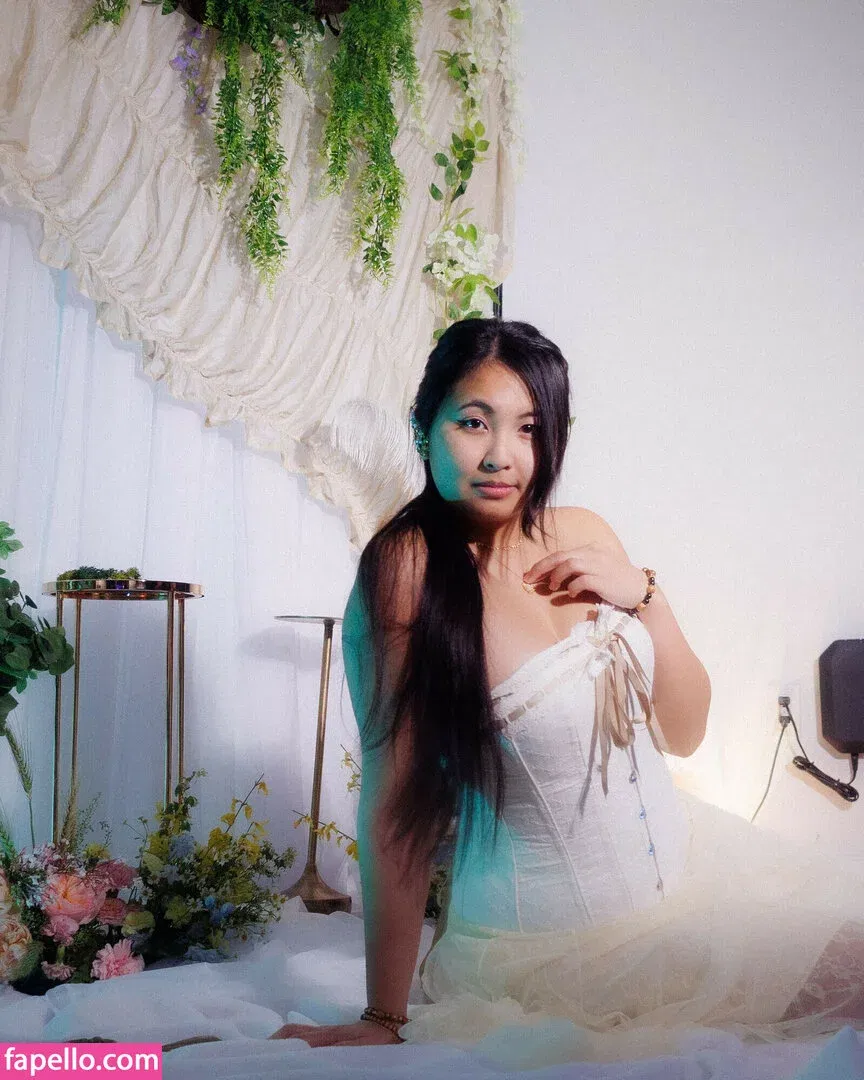 Mistletoad Onlyfans Photo Gallery 