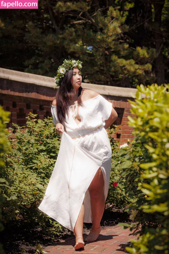 Mistletoad Onlyfans Photo Gallery 