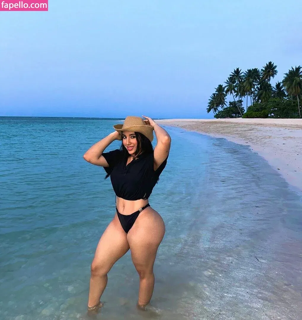 Christiex Onlyfans Photo Gallery 