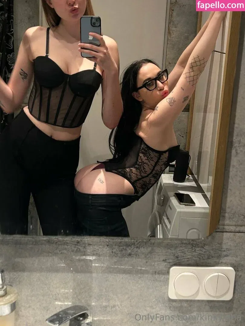 kinky.rina Onlyfans Photo Gallery 