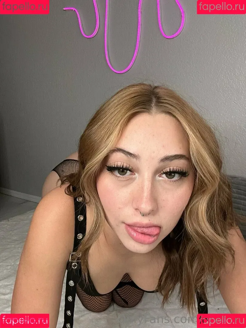 ivyballl Onlyfans Photo Gallery 