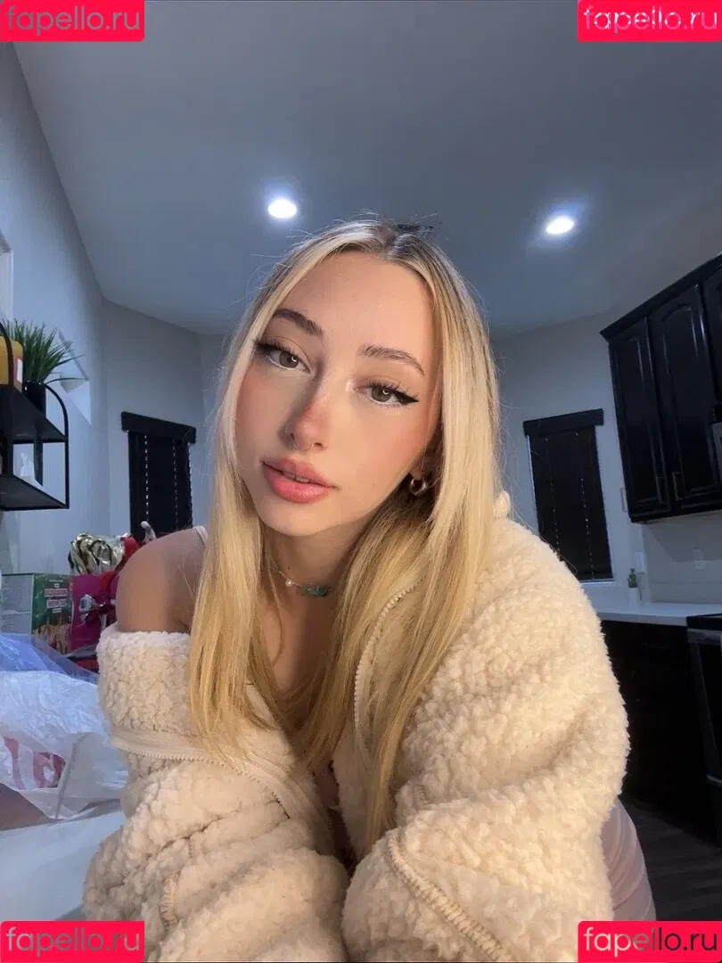 ivyballl Onlyfans Photo Gallery 