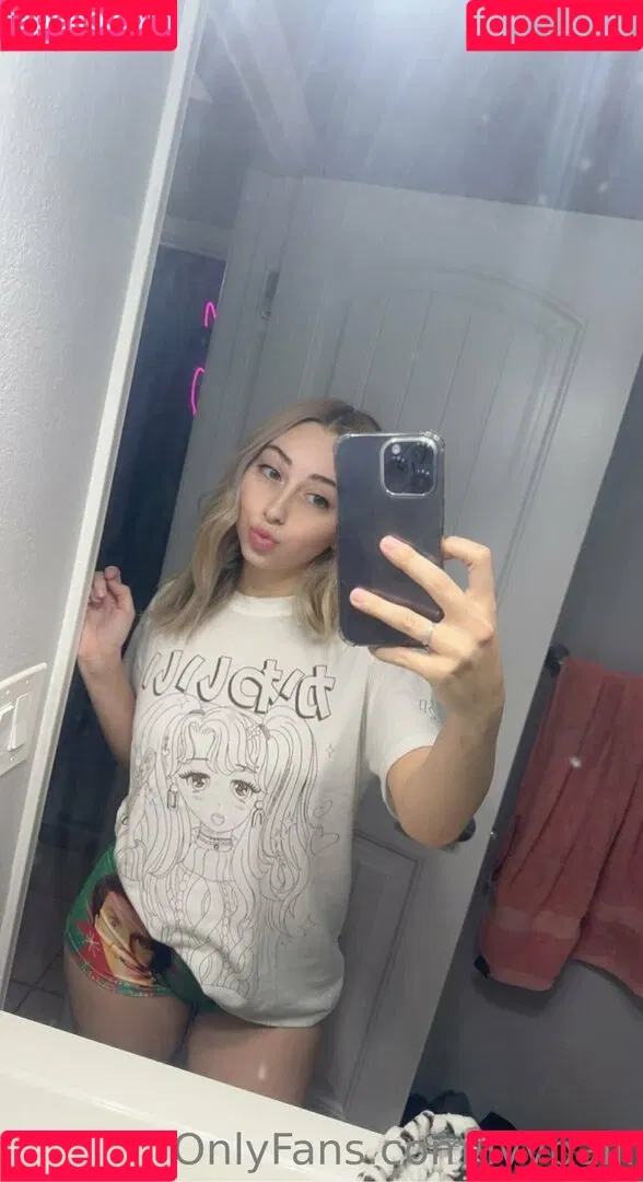 ivyballl Onlyfans Photo Gallery 