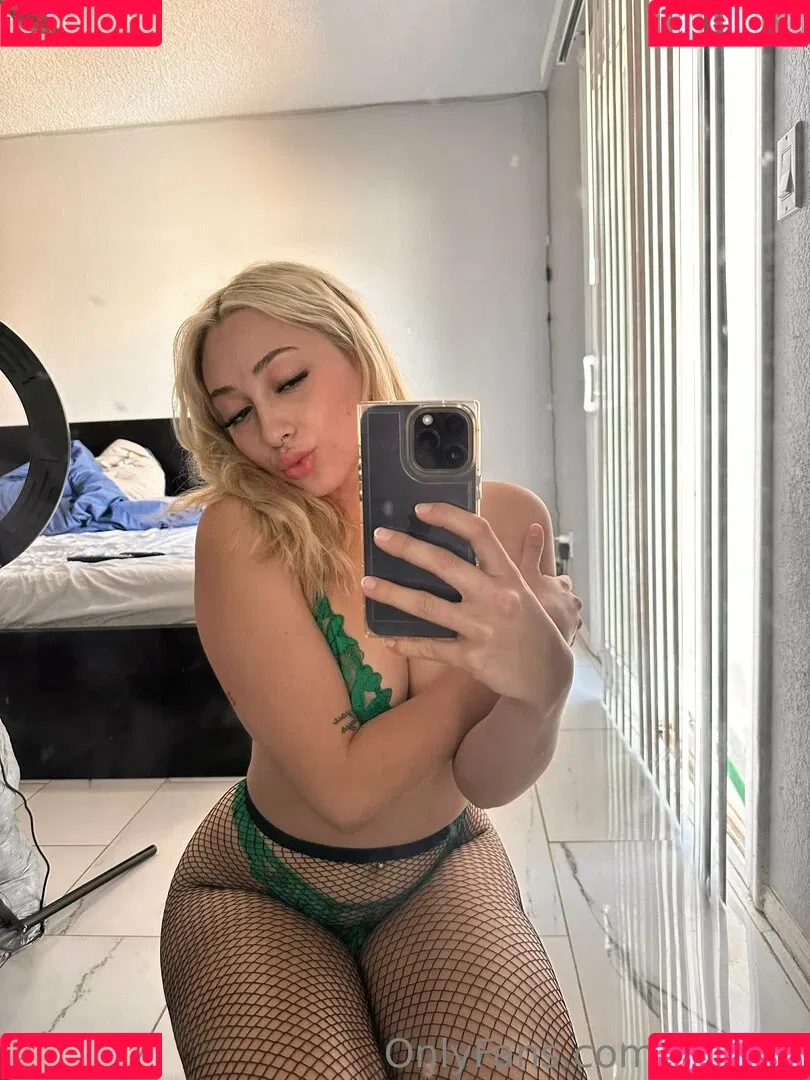 ivyballl Onlyfans Photo Gallery 