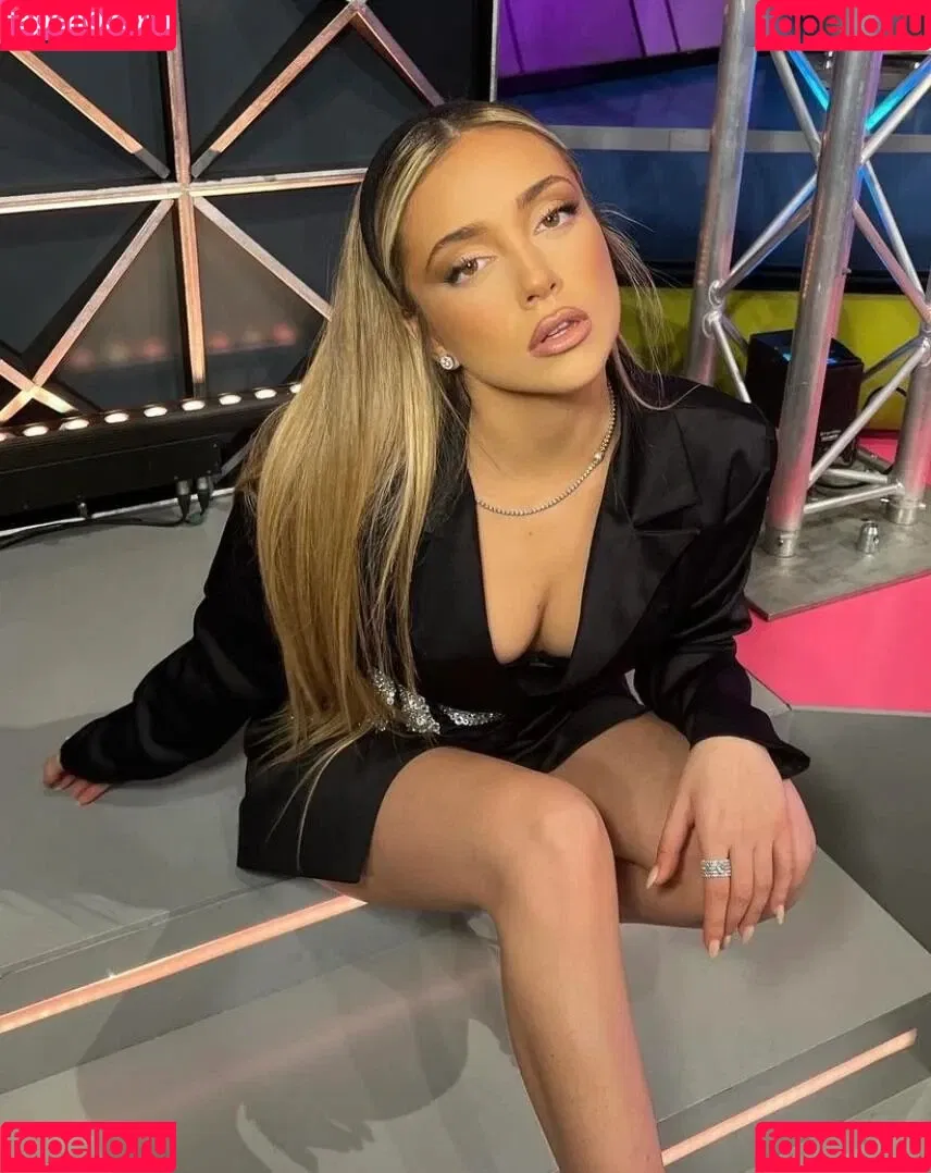 Ana Mena Onlyfans Photo Gallery 