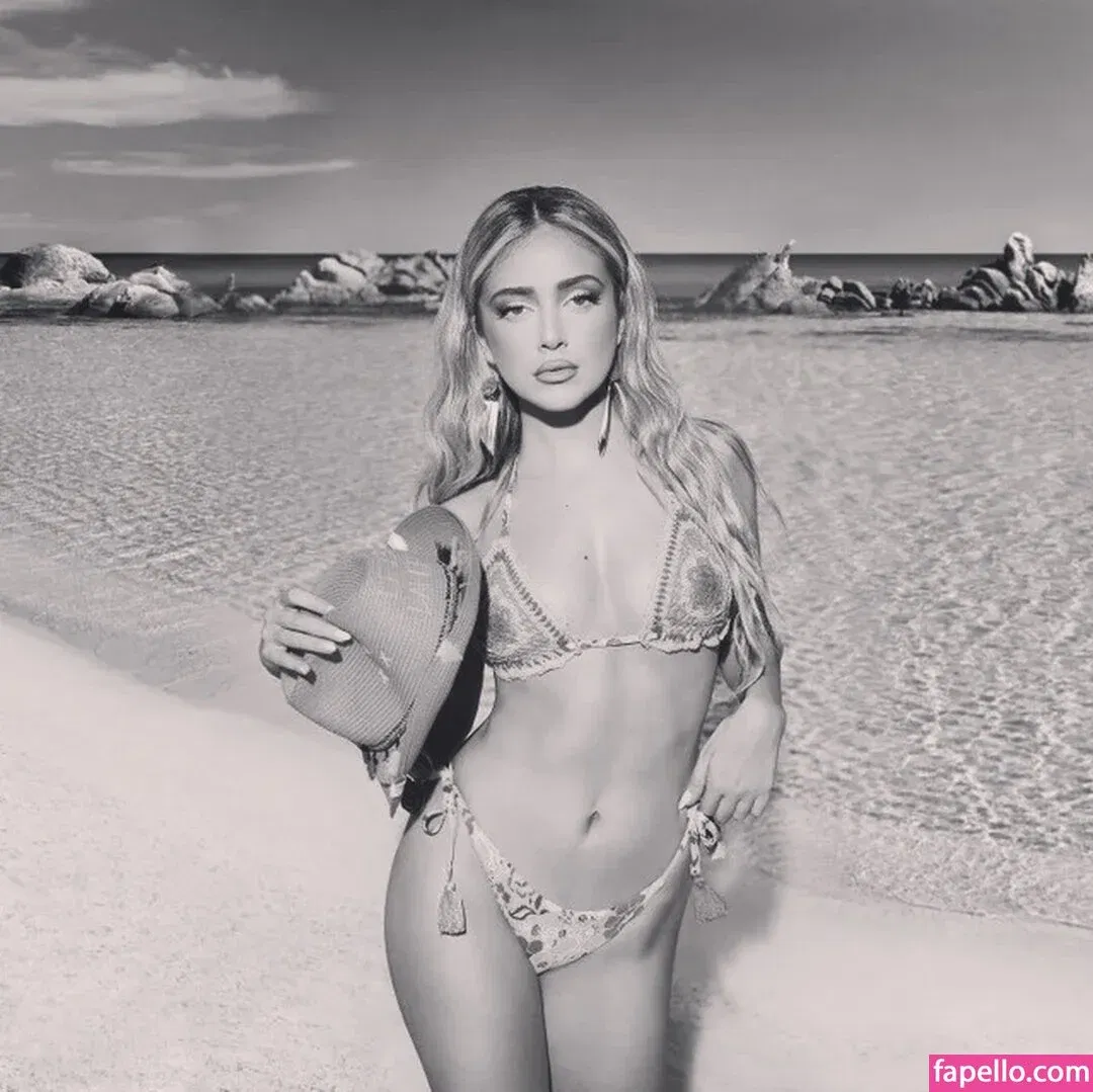 Ana Mena Onlyfans Photo Gallery 