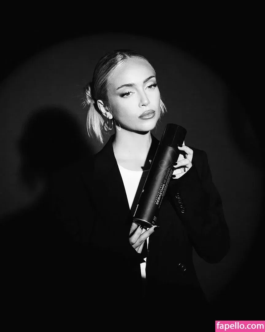 Ana Mena Onlyfans Photo Gallery 