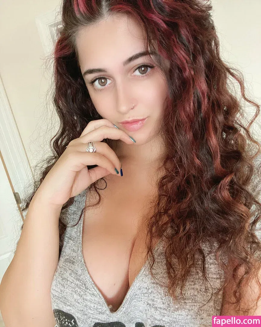 neighborgirlxo Onlyfans Photo Gallery 