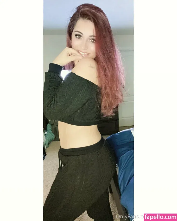 neighborgirlxo Onlyfans Photo Gallery 