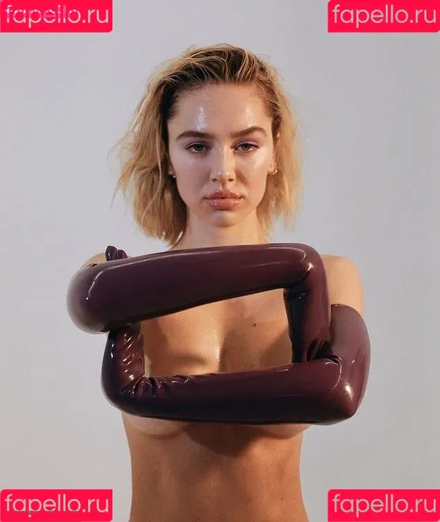 Delilah Hamlin Onlyfans Photo Gallery 