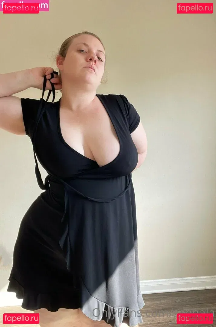 seenala Onlyfans Photo Gallery 