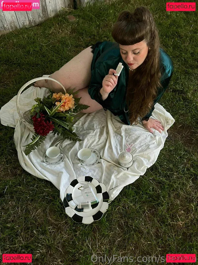 seenala Onlyfans Photo Gallery 