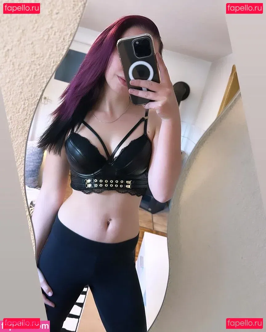 Michi Müller Onlyfans Photo Gallery 