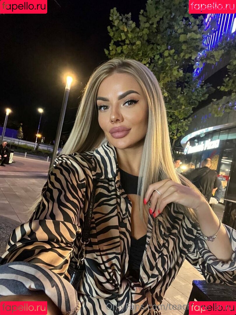 teach_me_amy Onlyfans Photo Gallery 