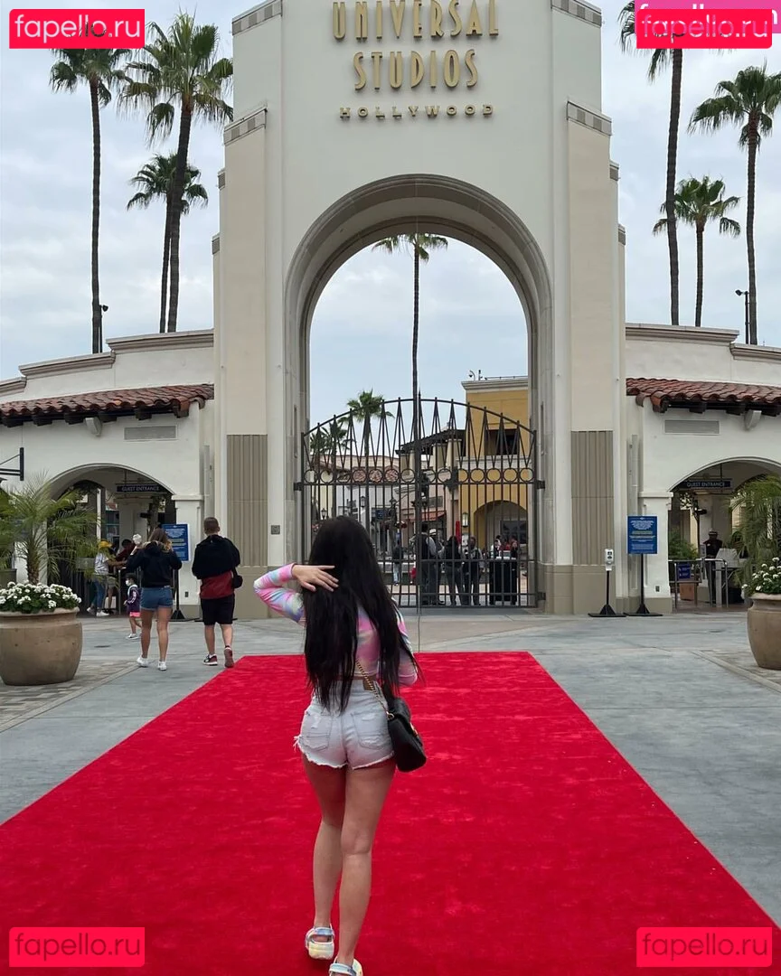 Mommy Jade Onlyfans Photo Gallery 