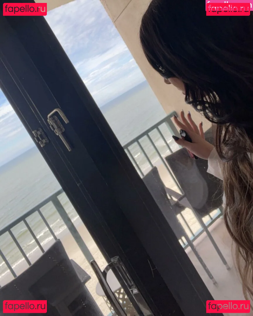 Mommy Jade Onlyfans Photo Gallery 