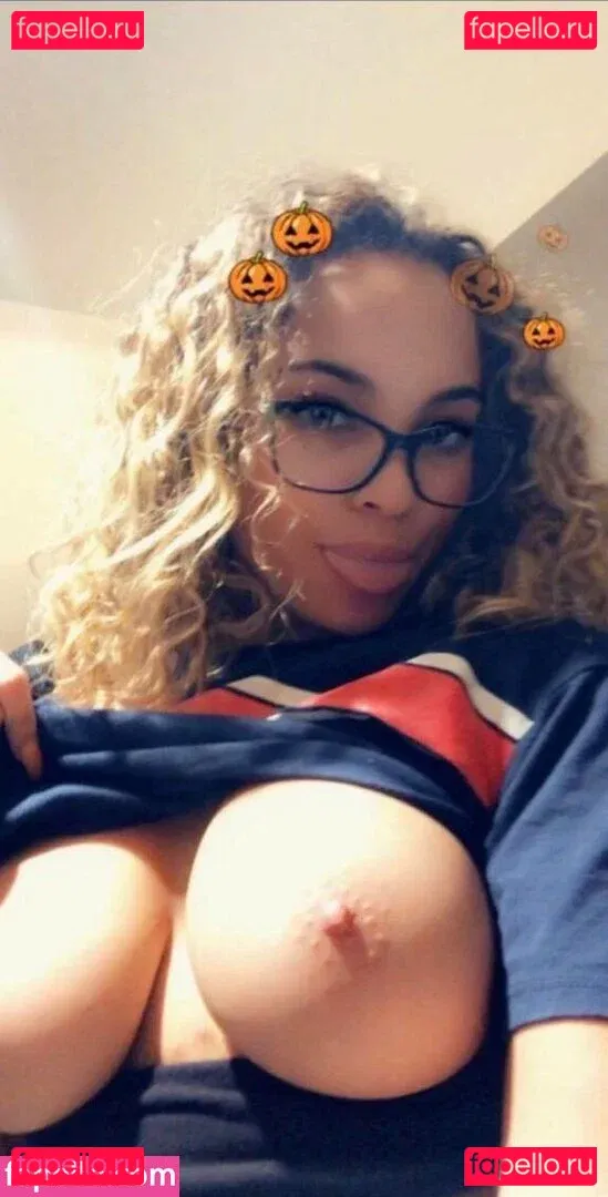 Riley Gray Simpson Onlyfans Photo Gallery 