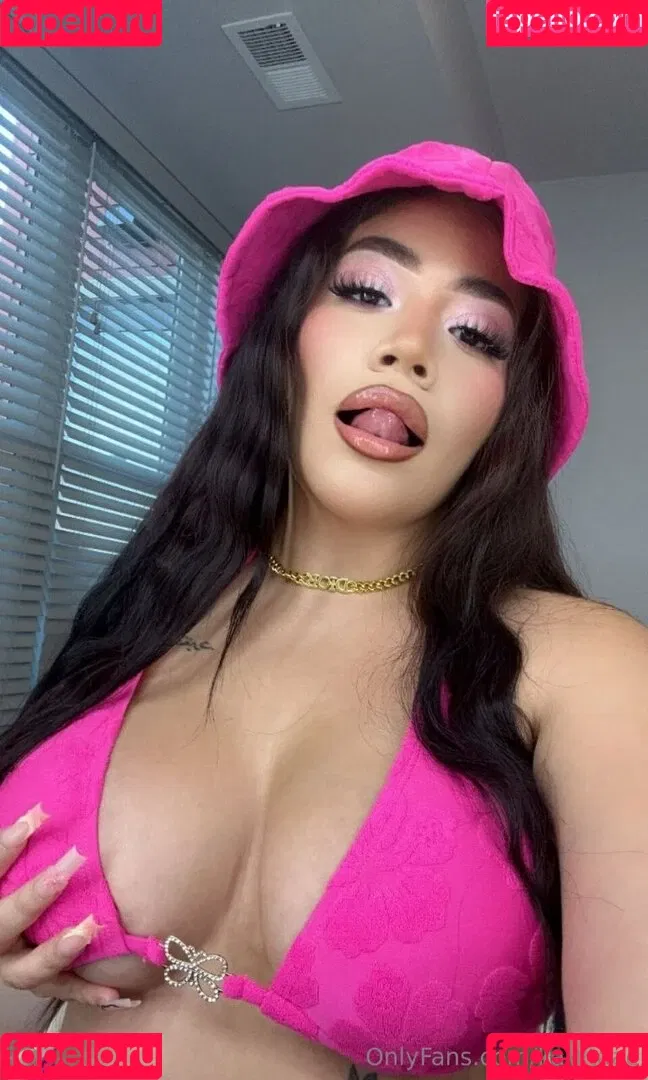 Karla Perez Onlyfans Photo Gallery 