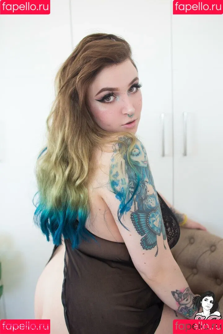aratani Onlyfans Photo Gallery 