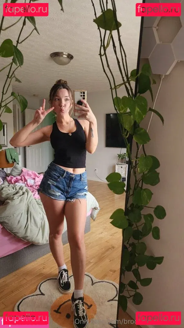 Brooke Ingram Onlyfans Photo Gallery 