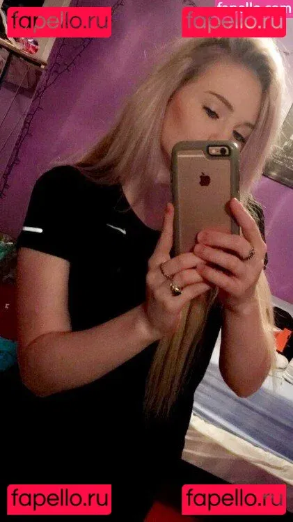 QueenAvaMarie Onlyfans Photo Gallery 