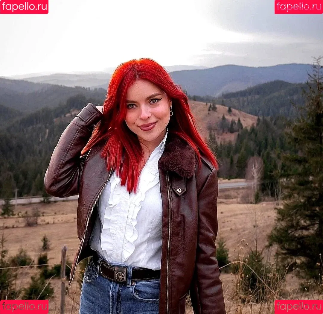 Andreea Munteanu Onlyfans Photo Gallery 