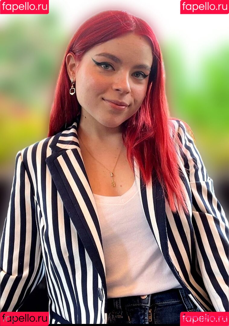 Andreea Munteanu Onlyfans Photo Gallery 