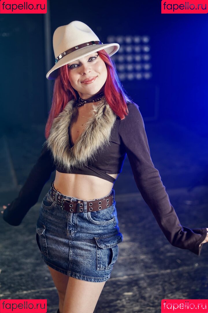 Andreea Munteanu Onlyfans Photo Gallery 