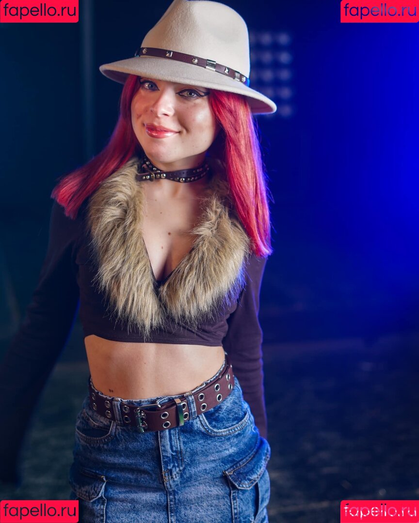 Andreea Munteanu Onlyfans Photo Gallery 