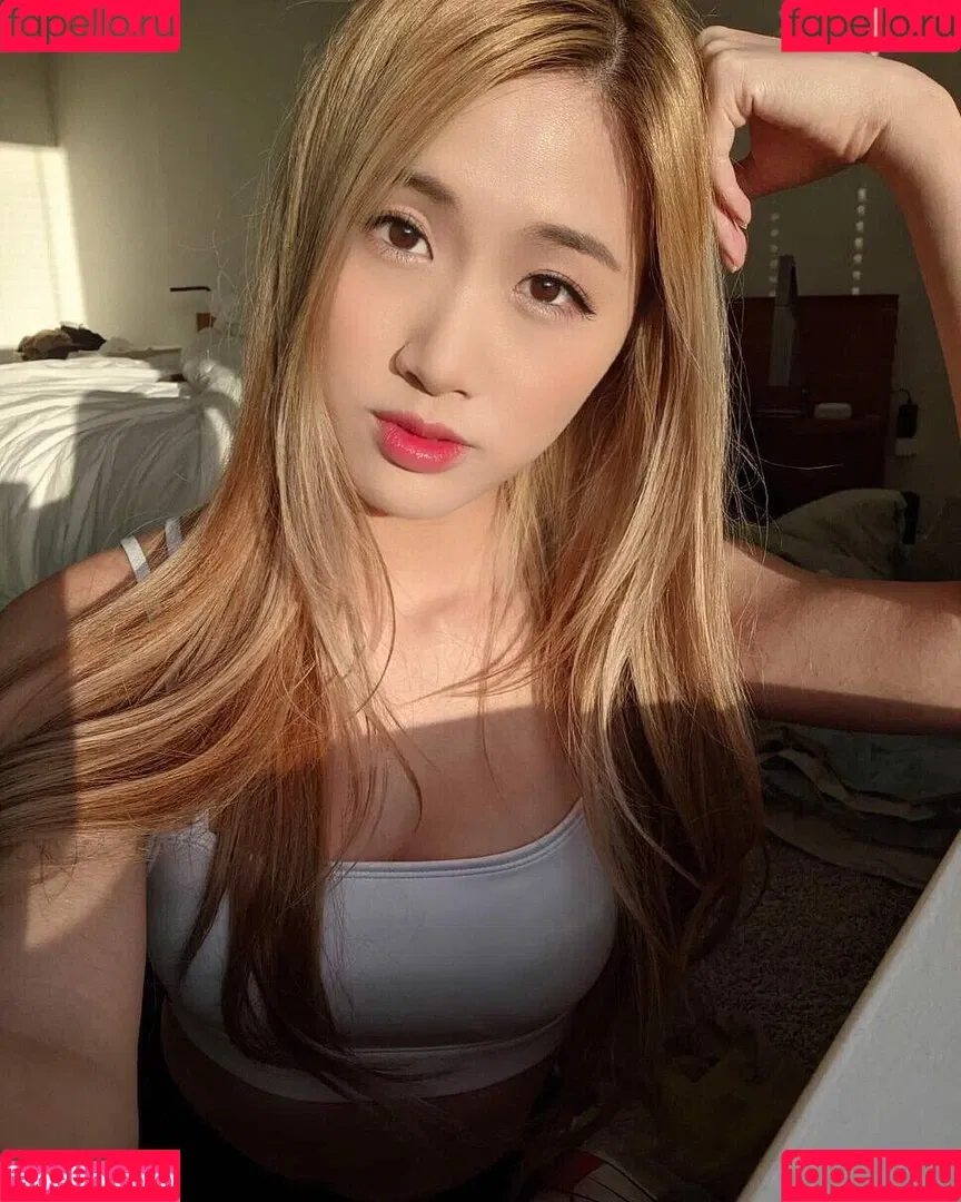 Yougelly Onlyfans Photo Gallery 