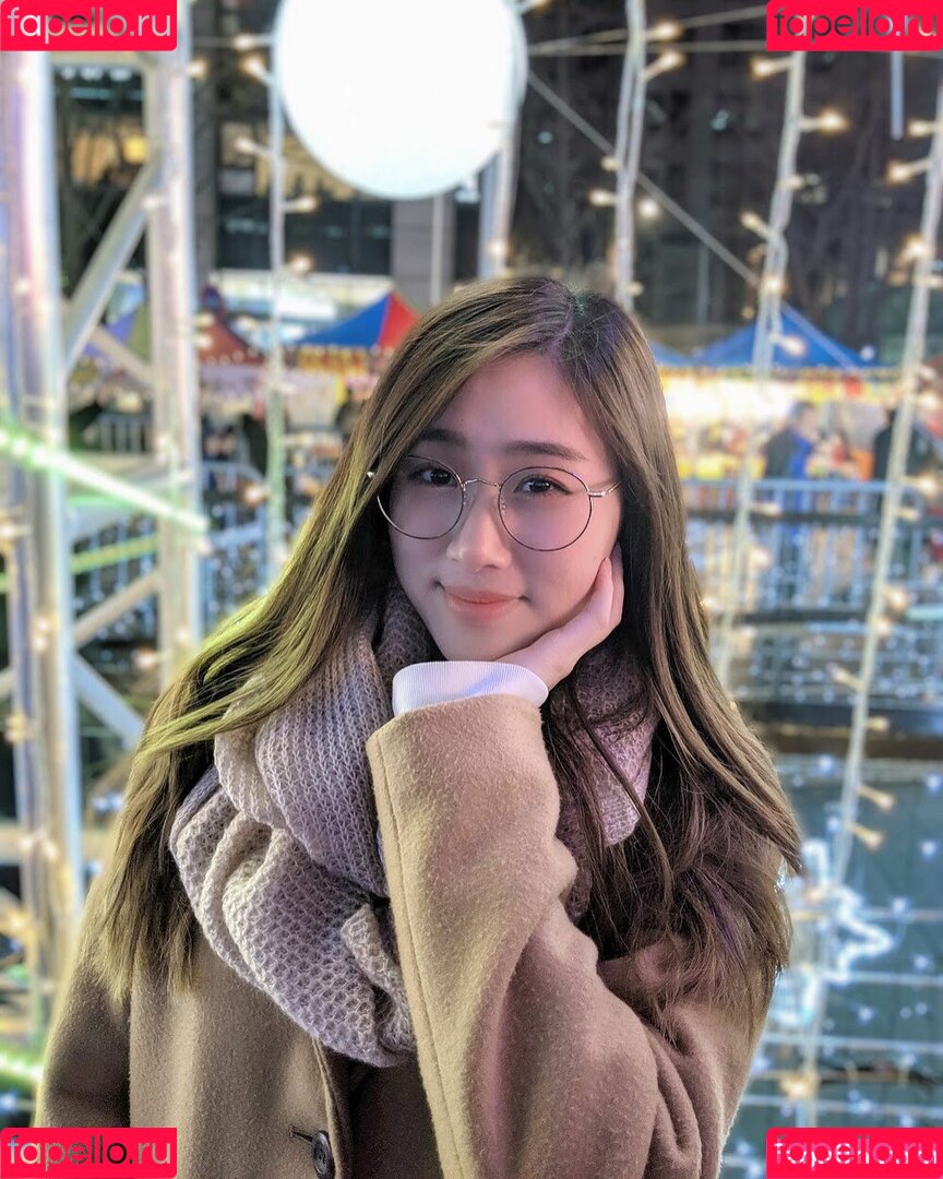 Yougelly Onlyfans Photo Gallery 