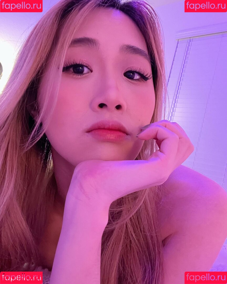 Yougelly Onlyfans Photo Gallery 