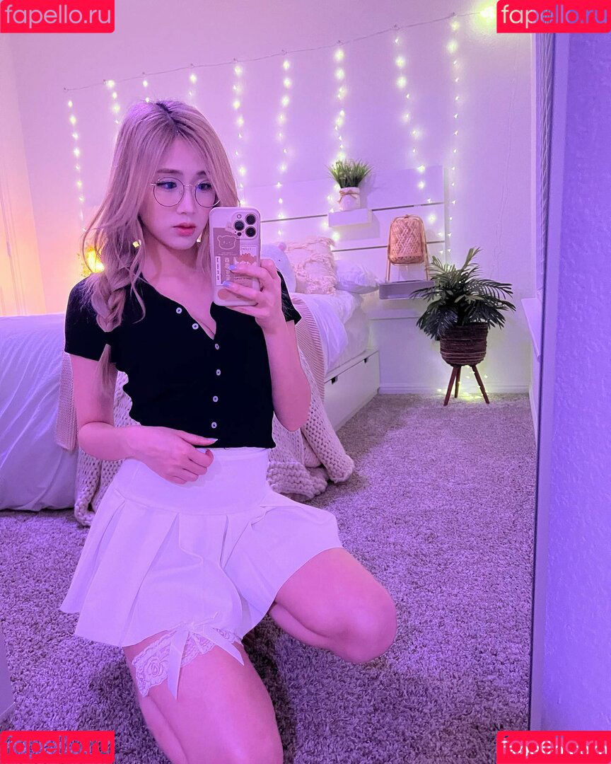 Yougelly Onlyfans Photo Gallery 