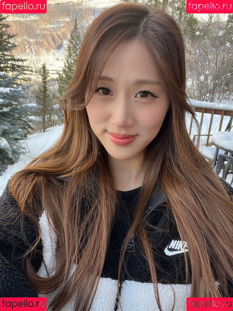 Yougelly Onlyfans Photo Gallery 