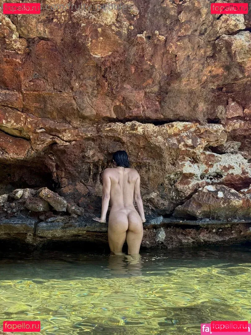 Fruity Onlyfans Photo Gallery 