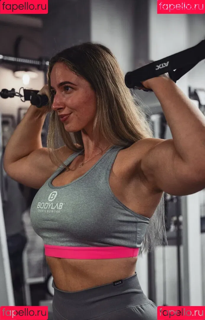 Doreen Zing Onlyfans Photo Gallery 