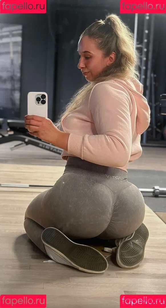 Doreen Zing Onlyfans Photo Gallery 