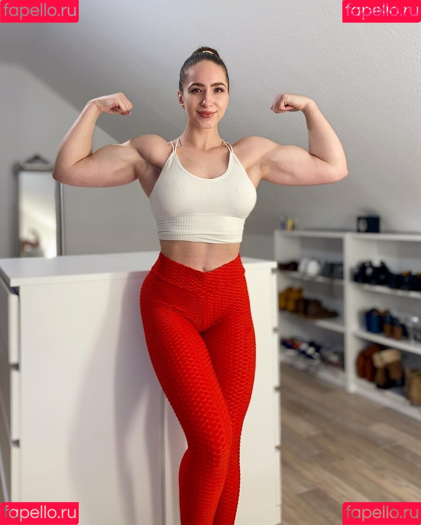 Doreen Zing Onlyfans Photo Gallery 