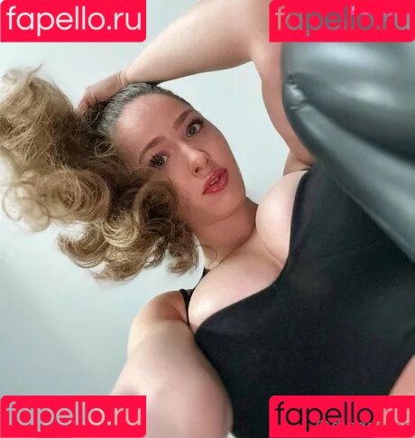 Doreen Zing Onlyfans Photo Gallery 