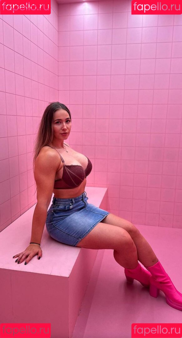 Doreen Zing Onlyfans Photo Gallery 