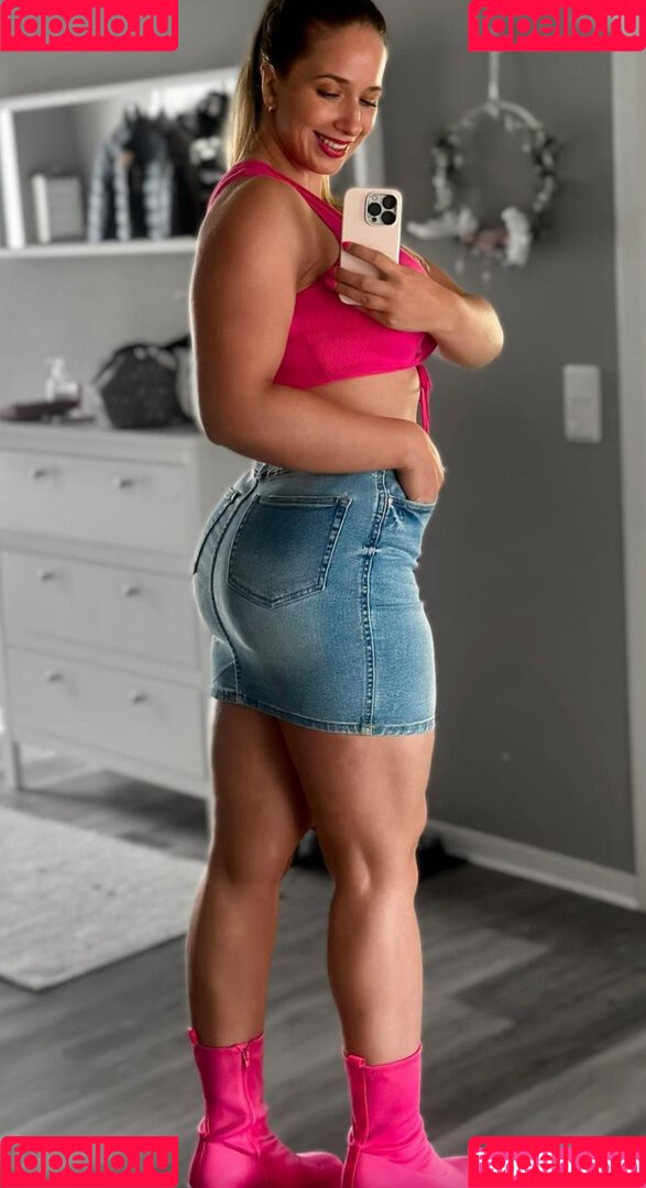 Doreen Zing Onlyfans Photo Gallery 